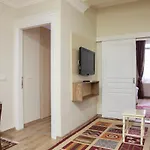 شريف رويال سويت